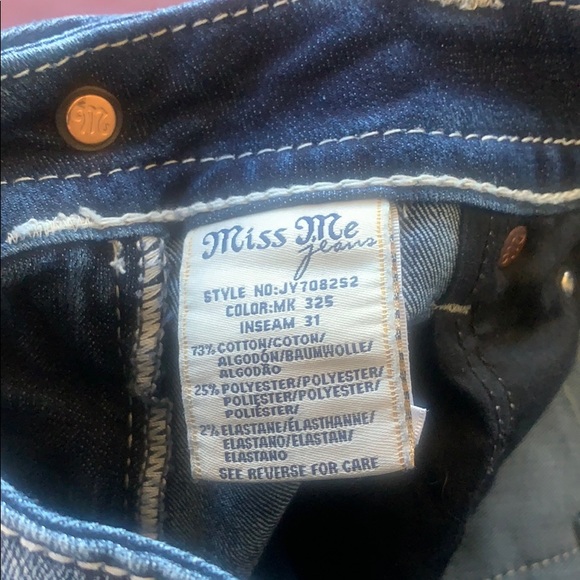 Women’s Miss Me Skinny Jeans - Picture 6 of 6